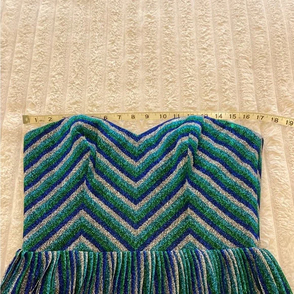 Dress the population Rosalie Metallic Stripe Strapless Cocktail Dress - Picture 13 of 16